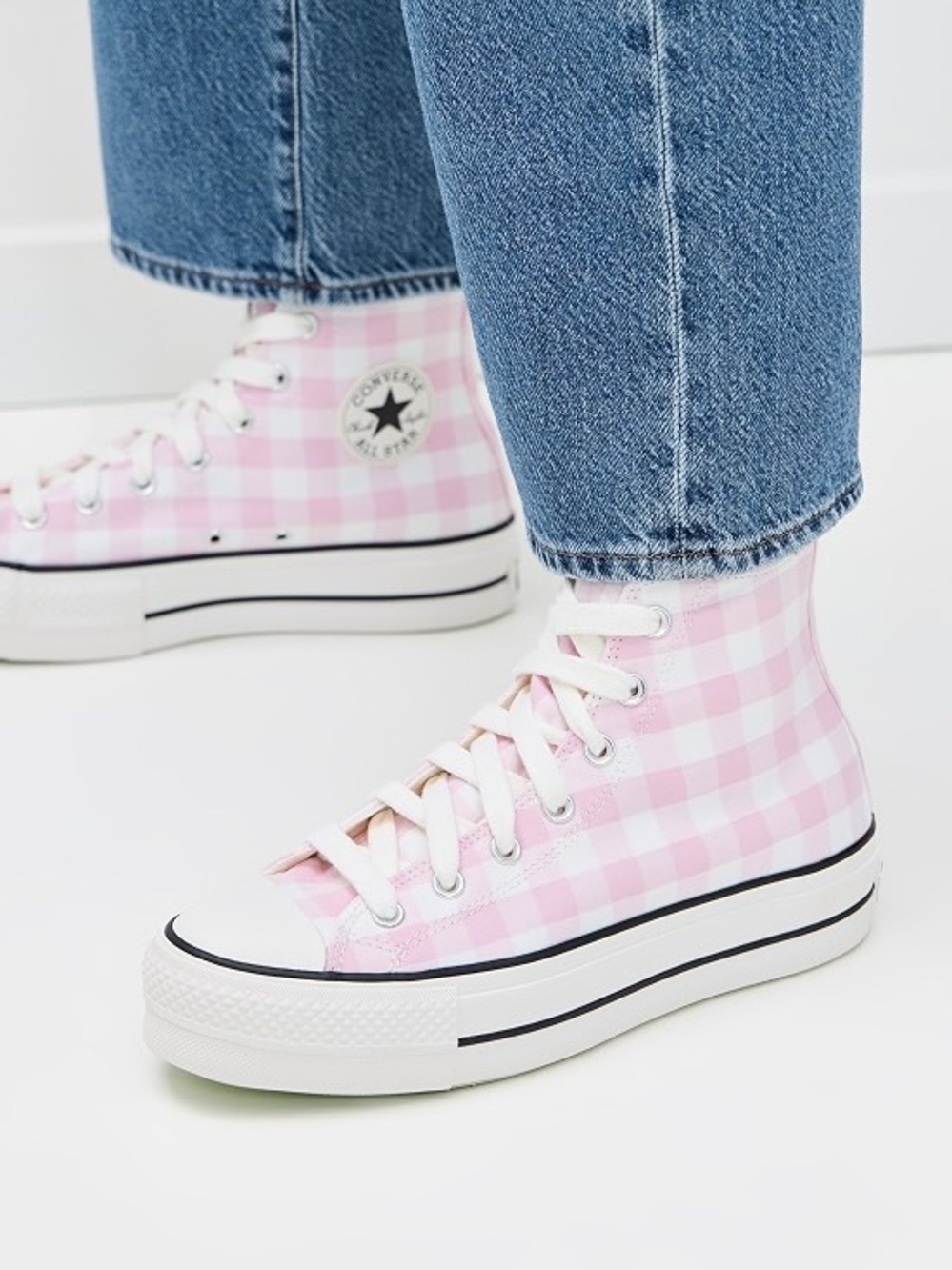 🎀 Converse size 8 Lift Platform Gingham light pink high tops